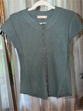 New-Zenana Outfitters Teal Short Sleeve Scoop Neck Button-Front Top